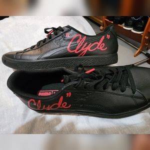Puma Clyde Size 10.5